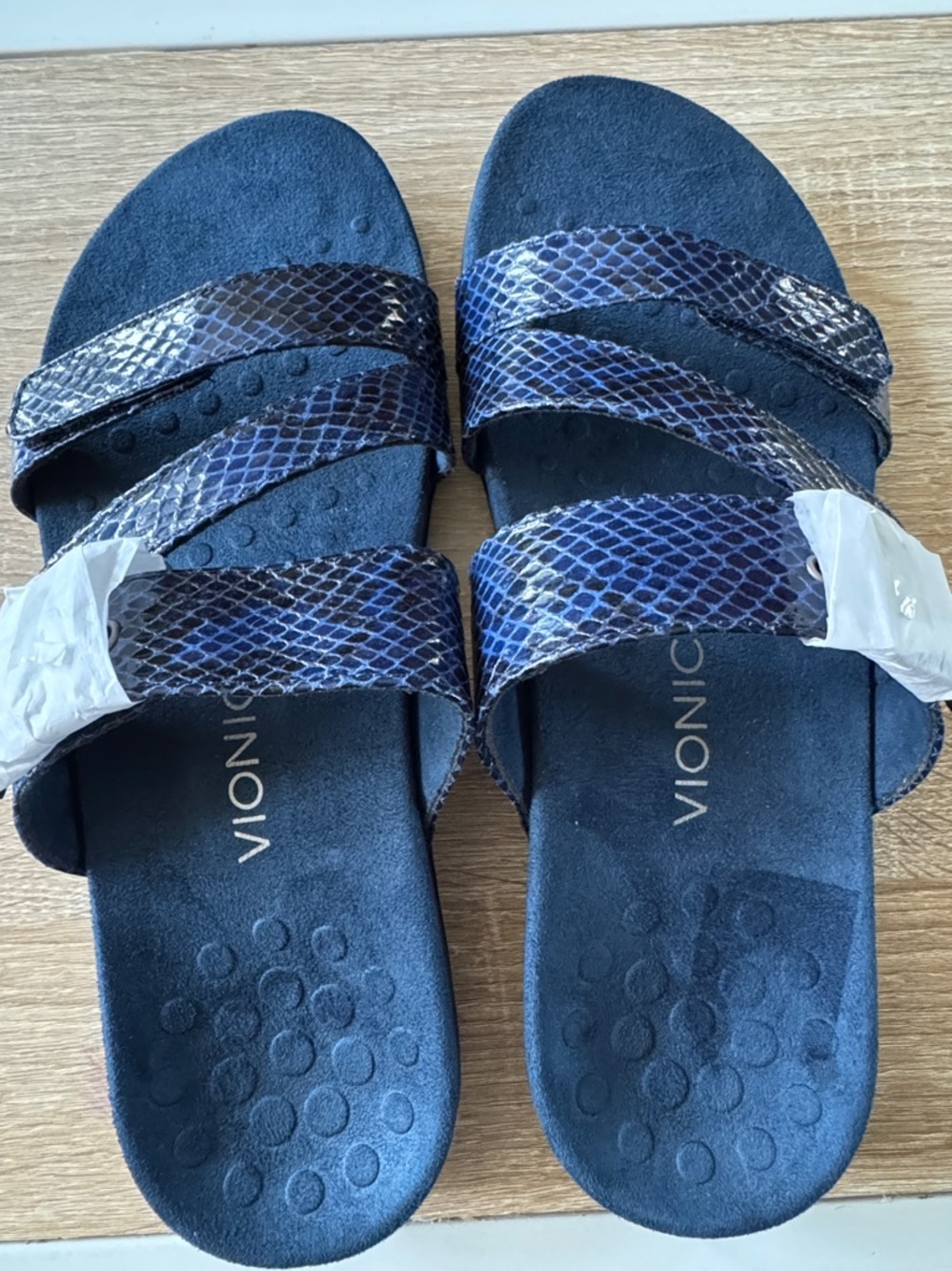 Vionic Skylar Adjustable Slide Orthotic Sandals blue snake  wide size 12 NEW